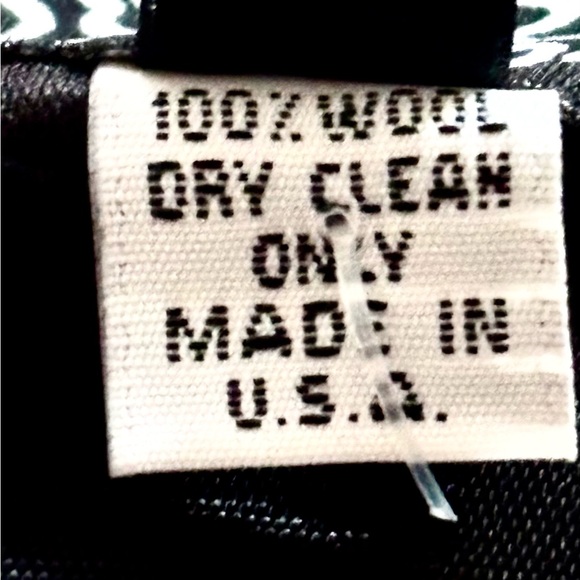 Fuzzy wool pencil skirt knee length in black and white houndstooth- Size 6 - Picture 10 of 11